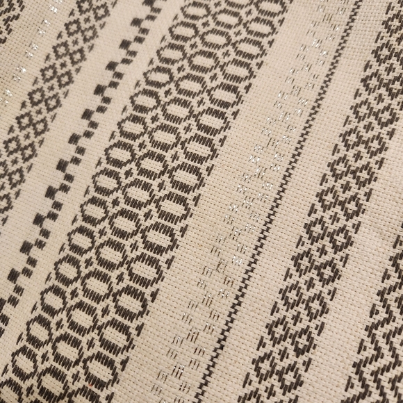 Threshold Gray and Off White Placemat With Silver Design - Picture 5 of 6